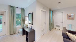 Modern 2BR Retreat Near Emory & Downtown ATL - Atlanta - 1