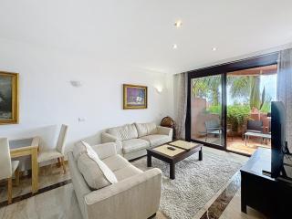 Las Nayades Estepona - next to the beach - 1