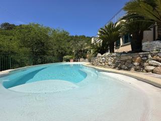 Villa Mareluna Stylish Waterfront Villa with Pool Near Sandy Beaches - San Terenzo - 0