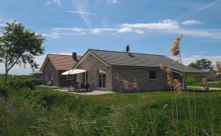 Haus FriesenHuus - Urlaub direkt an der Küste - Sehestedt - 0