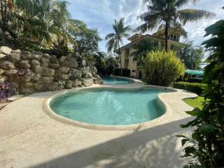 The Oaks Tamarindo Pool Front Condominiums fast wifi - 2