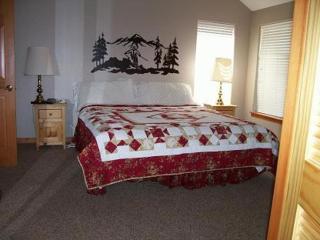 RR-Hideaway_Down_Cyn 105 - June Lake - 7