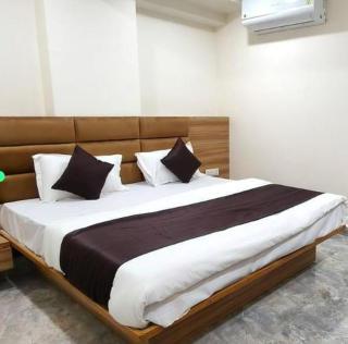 The Gravity Hotel - Ahmedabad - 0