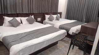 The Gravity Hotel - Ahmedabad - 9