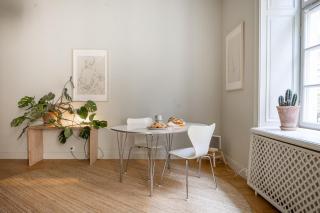 Stylish and Central Stockholm Östermalm Apartment - Stockholm - 2