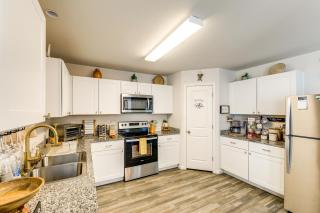 Welcoming Bullhead City Home with Pool and Game Room! - Bullhead City - 3