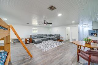 Waterfront Lake Eufaula Home Dock and Beach Access! - Texanna - 7