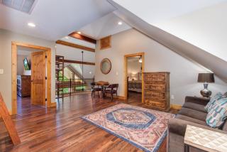 Villa Tavia by Stony Brook Cabins - Gatlinburg - 8