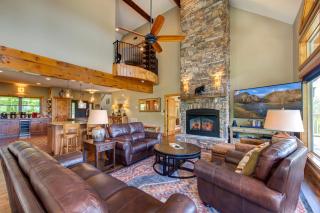 Villa Tavia by Stony Brook Cabins - Gatlinburg - 1