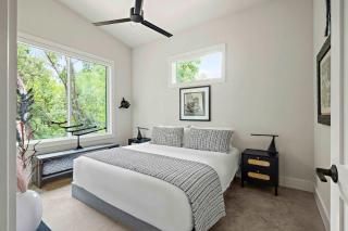 Stylish East Austin Home - 2BR-BBQ-Close to DT - Austin - 2
