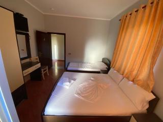 Kristal Hotel - Polisi i Vogël - 2