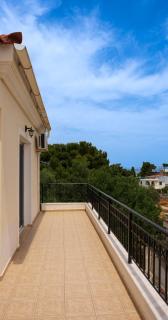 Evelyn's House - Artemida - 4