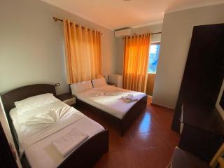 Kristal Hotel - Polisi i Vogël - 4