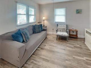 John Silver Cottage - Galveston - 9