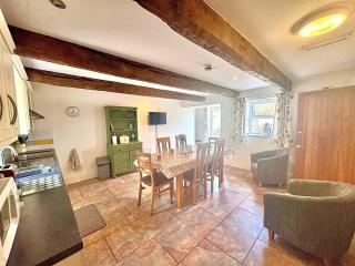 4 Bed in Abergavenny 90003 - Gilwern - 6