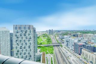 RivetStays - The Parade 2 - 7