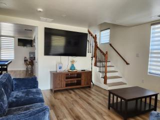 Cadillac Blue House - Luxury w/ Pool Table! - Atlantic City - 7