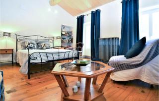 Gorgeous Home In Moulès With Wifi - 2