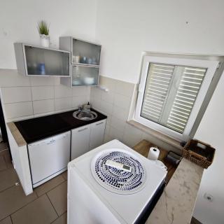 Apartment by the beach - Primošten - 6