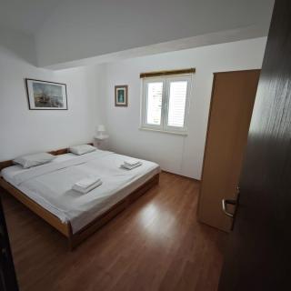 Apartment by the beach - Primošten - 2