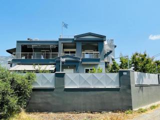 Villa Acropolis by the sea - Loutraki - 0