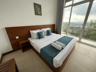 360 Viewpoint by Queens Mount - Kandy - 9