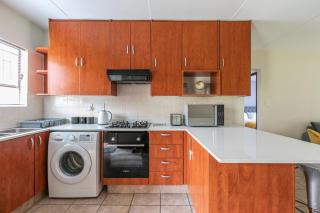 Apartment by Mall of Africa - Midrand - 2