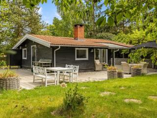 Holiday Home Afke - 660m from the sea by Interhome - Hornbæk - 0