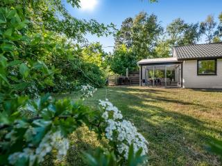 Holiday Home Aamunde - 600m from the sea by Interhome - 4