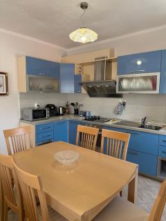 Family Vacation Big House - 2