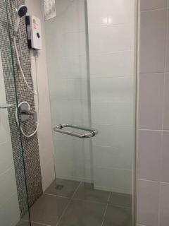 Metro luxe riverfront resort style condo - Ban Sai Ma - 1