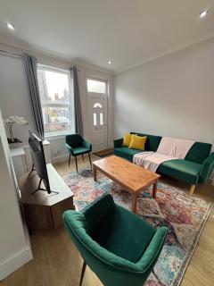 Cosy Lincoln Home Sleeps 6 - Boultham - 4