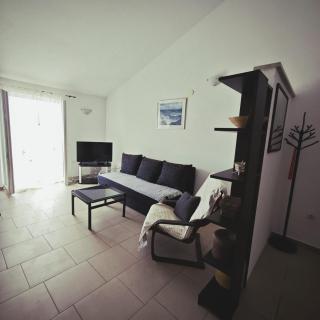 Apartment by the beach - Primošten - 8