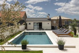 Poolhouse Domus - Solin - 0