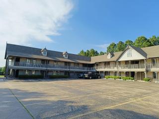 Victorian Inn Athens TX - 7