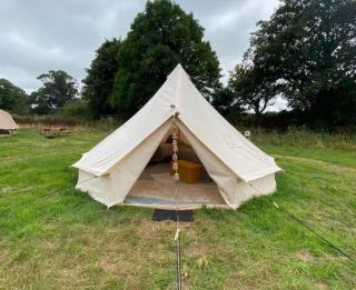Cozy Dog Friendly Hot Tent With Log Burner - Llanfairpwllgwyngyll - 6