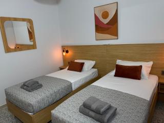 Camelia Apartment - Cosy, Close to Bugibba Square, Partial Sea Views - St Paul's Bay - 2