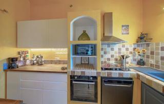3 Bedroom Lovely Home In Sanary-Sur-Mer - Sanary-sur-Mer - 2