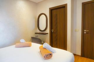 Chic Marrakech Getaway with Pool, Gym & Security - 9