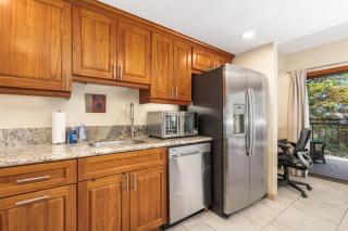 Big Island Kona Plaza 301 by Coldwell Banker Island Vacations - 1