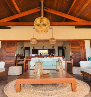 Villa Guaiuba linda casa com piscina e vista por mar ! - Icaraí - 2
