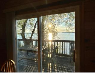 Sandy Shore Cottages Luxury Resort on Rice Lake - Harwood - 3