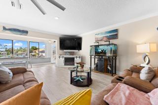 Gameroom Canal Large Dock Pool 6 Beds - 1