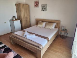 Adriatic Sea View Rooms - Ulcinj - 3