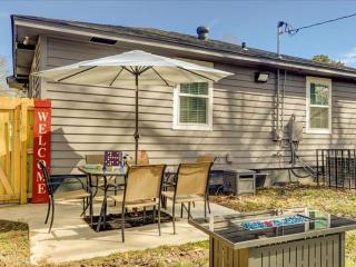 Seven Pines Retreat Peaceful, Stocked Home in White Hall - Pine Bluff - 9