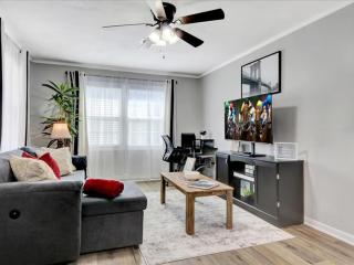 Seven Pines Retreat Peaceful, Stocked Home in White Hall - Pine Bluff - 3