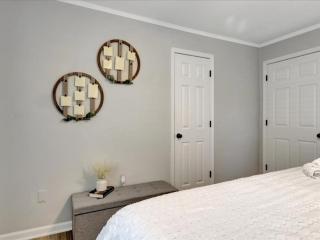 Seven Pines Retreat Peaceful, Stocked Home in White Hall - Pine Bluff - 1