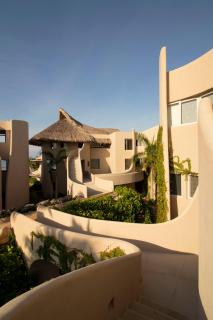 Luxury Apartment with Vietnamese Style in an Exclusive Condo - La Majahua - 6