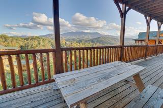 Majestic Peaks by Venture Smoky Mountains - 5