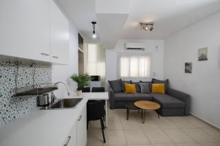 Tlv Port Perfect 1BD apartment with a Shelter - 0